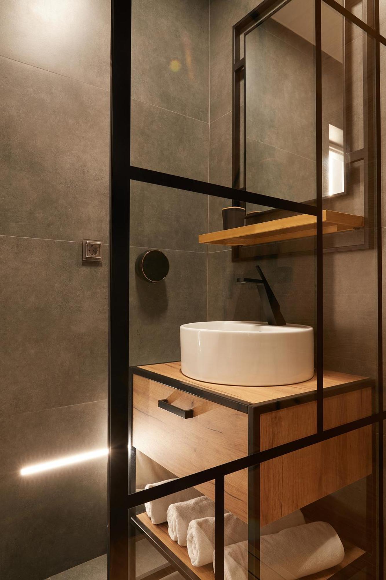 Giovi Central Apartment Cluj-Napoca Eksteriør billede